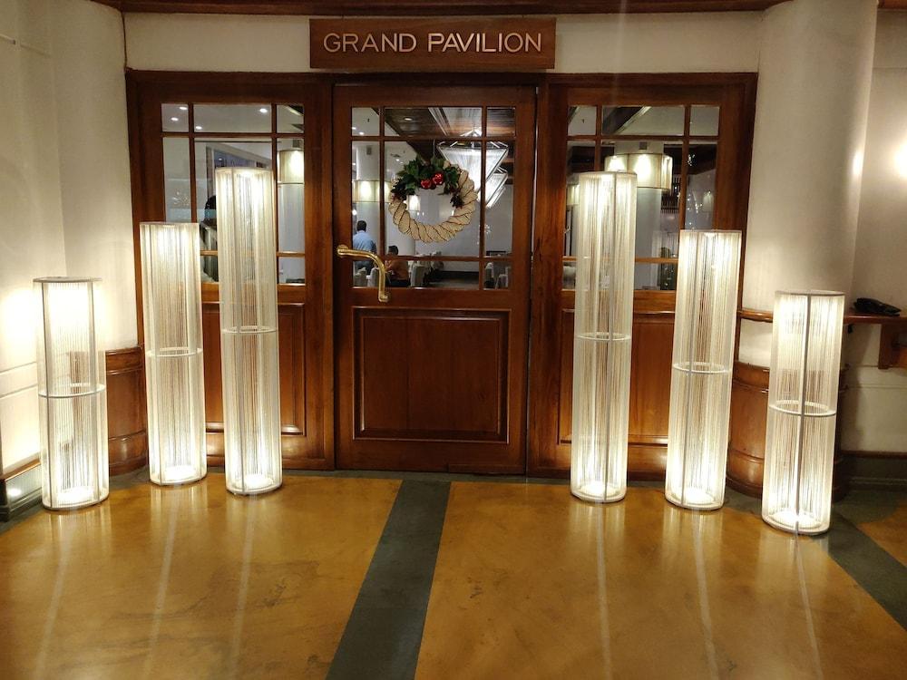 Grand Hotel Коччи Экстерьер фото